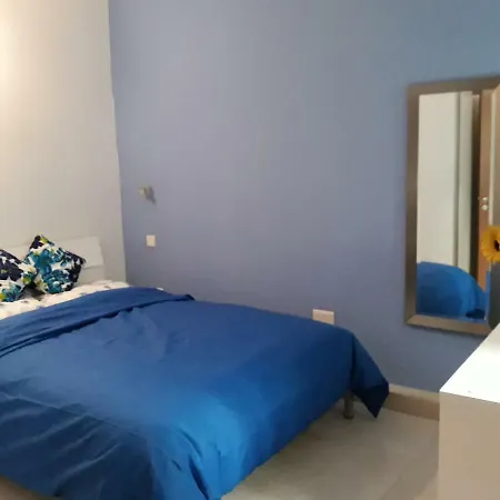 Carmen Flat - Rue D' Argens Guest house