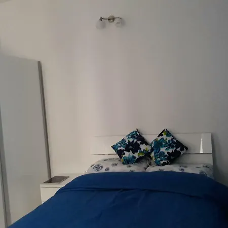 Guest house Carmen Flat - Rue D' Argens Gzira